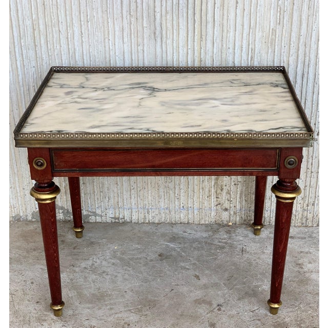 Early 20th Century Louis XV Style Mahogany and Marble-Top Coffee Table with Bronze Mounts For Sale - Image 10 of 18