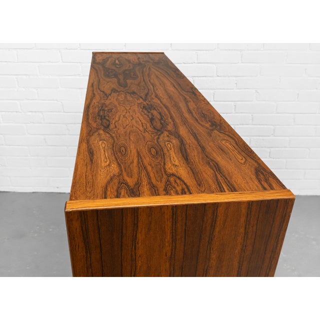 Large Danish Mid Century Modern Rosewood Bookcase, C. 1960's For Sale In New York - Image 6 of 12