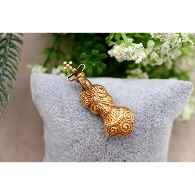 19.2K Gold Our Lady of the Immaculate Conception Pendant For Sale - Image 4 of 5
