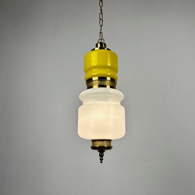 Mid-Century Yellow and White Glass and Brass Pendant Lamp, Italy, 1960s For Sale - Image 6 of 8