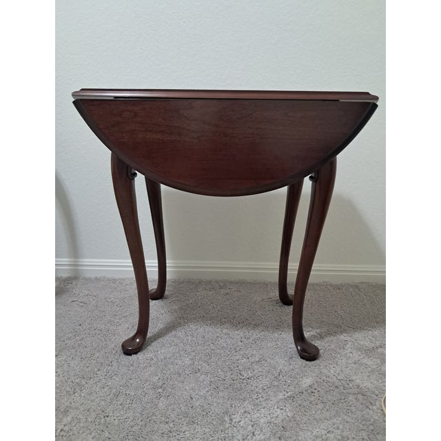 1990s Kincaid Solid Oak Country French Style 28" Drop-Leaf Pembroke Accent End Table For Sale - Image 4 of 6