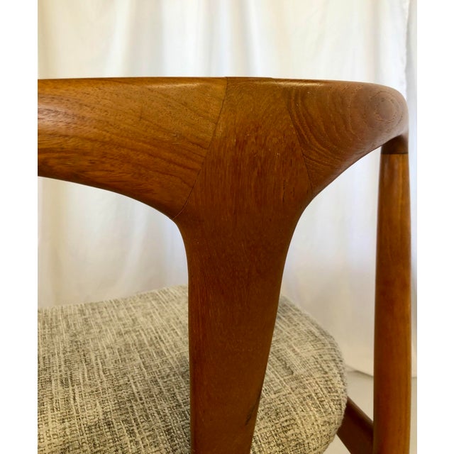 D-Scan Late 20th Century Edit (8) Juliane Teak Dining Chairs Attributed to Johannes Anderson for D-Scan For Sale - Image 4 of 10