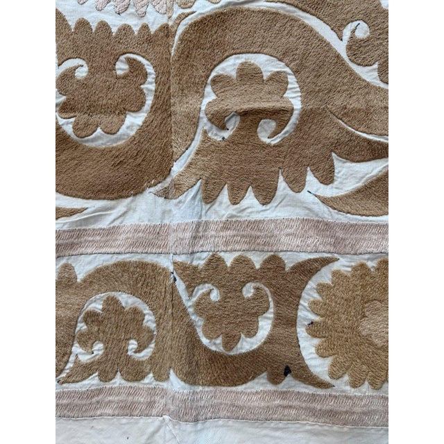 Hand-Embroidered Neutral Tan Suzani Wall Hanging For Sale - Image 4 of 9