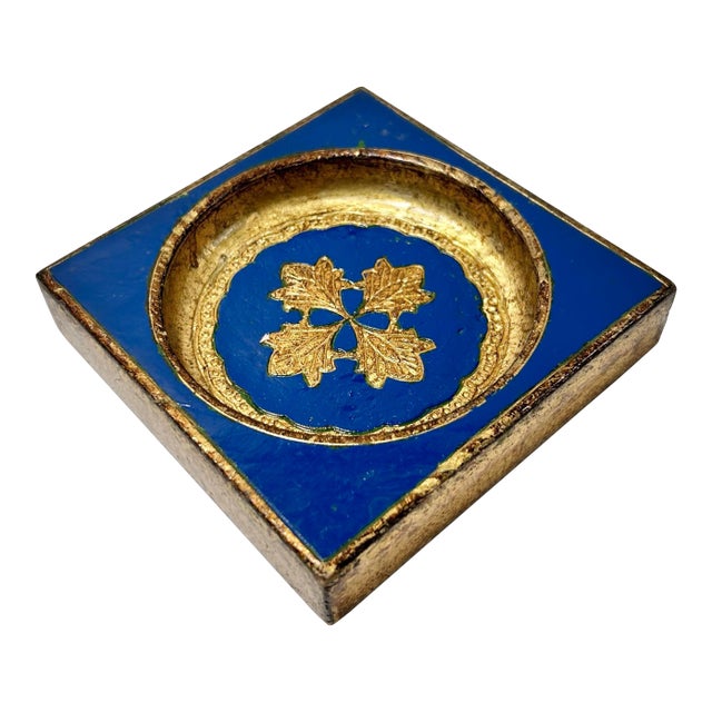Vintage Italian Blue & Gilt Florentine Giltwood Catchall Dish – Hollywood Regency Desk Tray or Ashtray For Sale