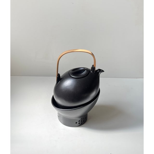 Danish Minimalist Black Teapot and Warmer by Per Rehfeldt for Søholm, 1990s, Set of 2 For Sale - Image 4 of 8