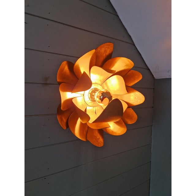 Floral Wall Sconce in Gilded Metal, Italy, 1970s For Sale - Image 4 of 15