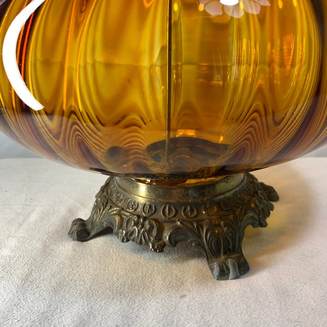 Mid-Century Modern Vintage Mid Century Modern Amber Glass Table Lamp For Sale - Image 3 of 6
