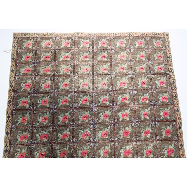 Mid 20th Century Modern Tribal Kilim Rug With Floral Grid Motif – Handwoven Heritage With Graphic Symmetry -' 5'' X 7' 7'' For Sale In Tampa - Image 6 of 10