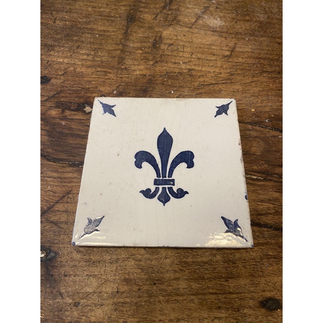 Vintage French Desvres Fleur-De-Lis Ceramic Tiles, 1960s, Set of 12 For Sale - Image 6 of 9