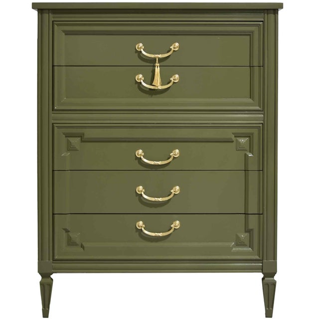 Mid Century Transitional 5-Drawer Chest With Brass Hardware by Thomasville - Newly Painted For Sale - Image 13 of 13
