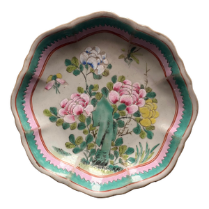 Late 19th Century Chinese Ceramic Floral Botanical Pattern Bowl
