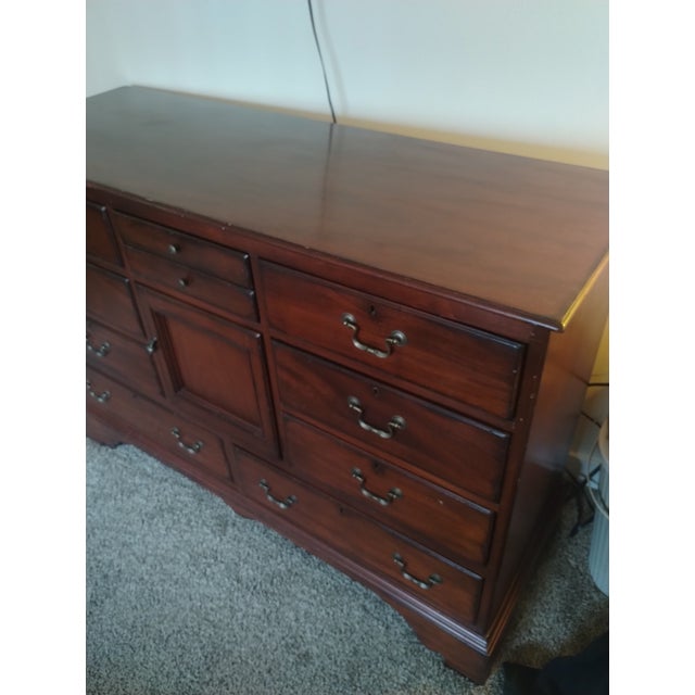 Drexel Heritage 10 drawer 1 center cabinet in excellent original condition. All original hardware , couple light scuffs ,...