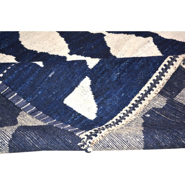 Moroccan Hand Knotted Wool Rug, 8'3"x10'2" For Sale In New York - Image 6 of 6