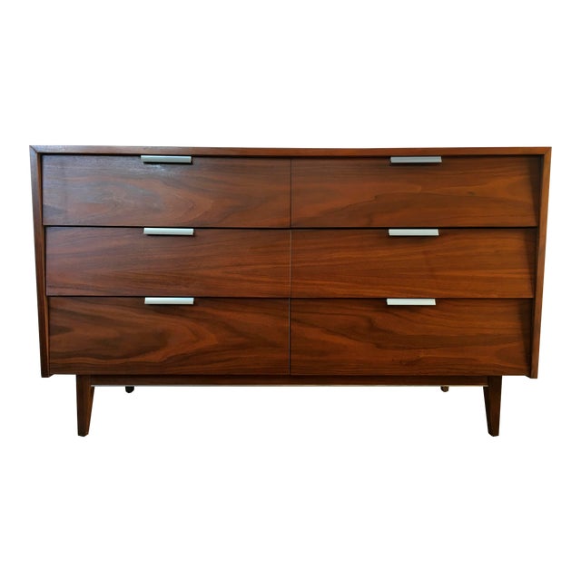 Vintage Mid Century Modern Dresser By Cavalier Furniture Chairish
