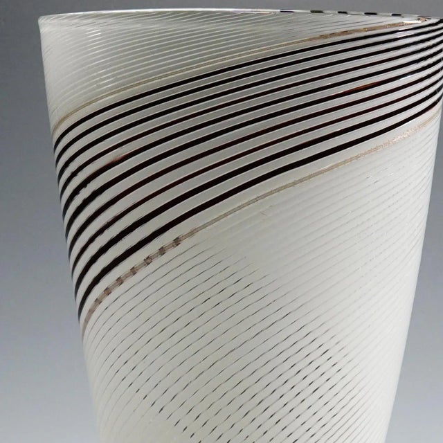 Dino Martens for Aureliano Toso Vase in Filigree Glass Ca. 1950s For Sale - Image 6 of 10