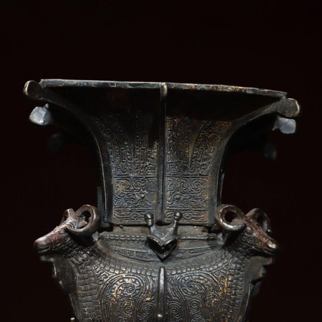 Bronze Gilded Four Rams Square Zun, Archaic Style Ritual Vessel For Sale In Los Angeles - Image 6 of 9