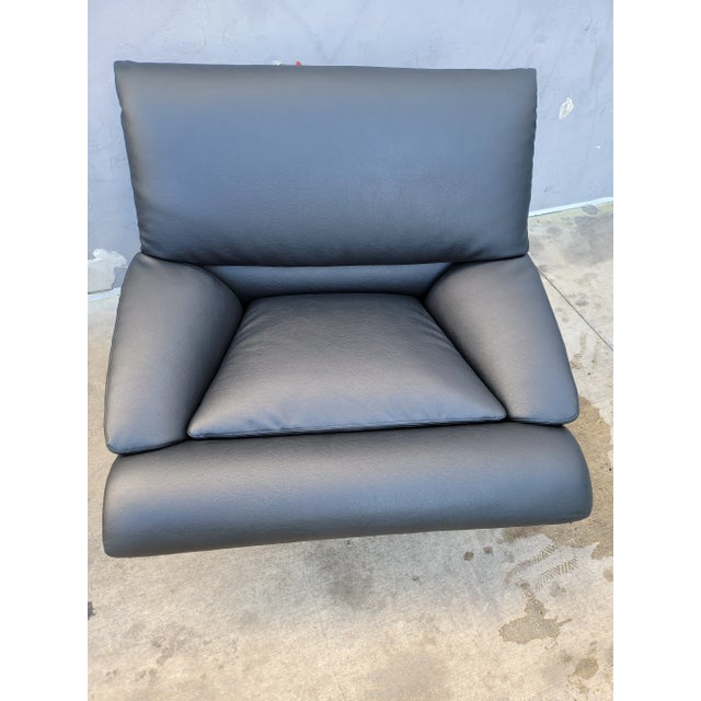 1980s Italian Black Leather Saporiti Lounge Chairs - a Pair For Sale In Miami - Image 6 of 13
