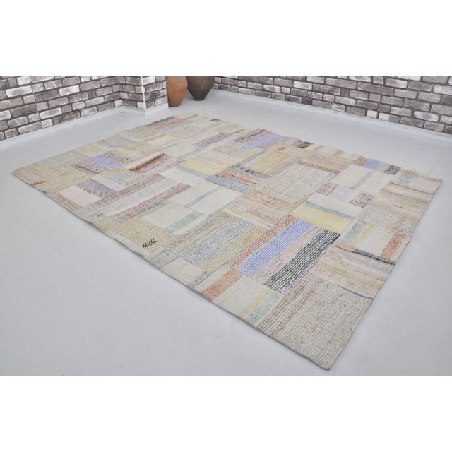 Turkish 1960s Oushak Turkish White Stripe Carpet For Sale - Image 3 of 10