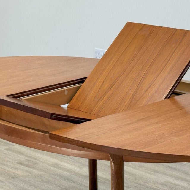 Wood Oval Teak Extending Dining Table from White & Newton, 1960s For Sale - Image 7 of 10