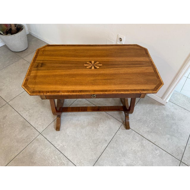 Late Biedermeier Table in Walnut For Sale - Image 5 of 10