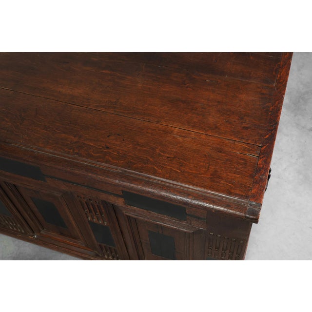 French Oak Storage Trunk or Linen Chest, 17th Century For Sale - Image 15 of 18