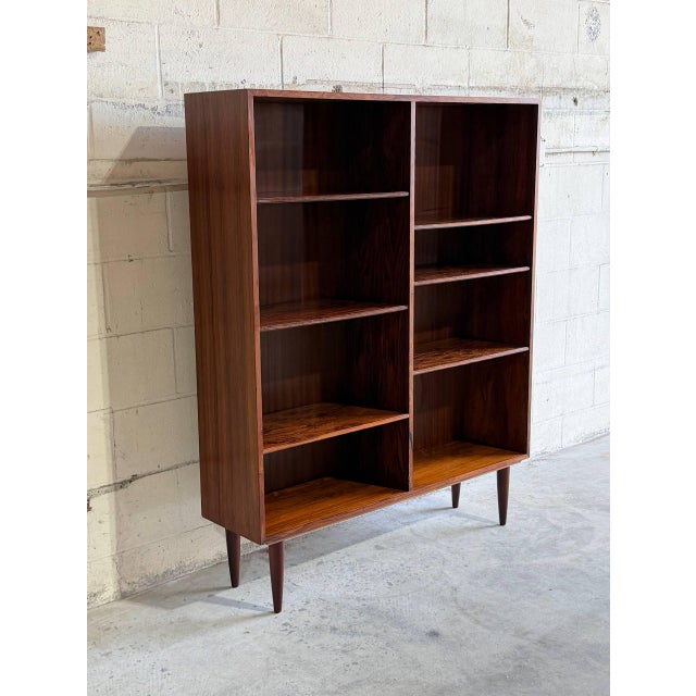 Mid-Century Modern Rosewood Bookcase Unit With Tapered Legs Storage Display Denmark 1960s For Sale - Image 3 of 10