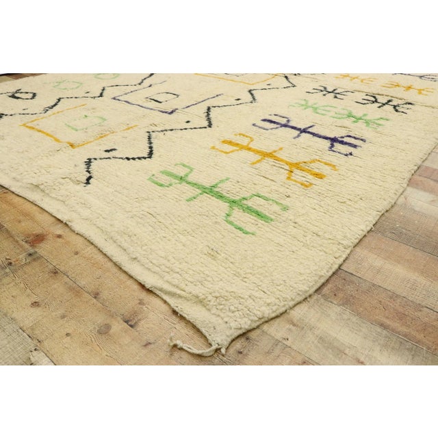 Vintage Moroccan Azilal Rug - 06'05 x 08'09 For Sale In Dallas - Image 6 of 9