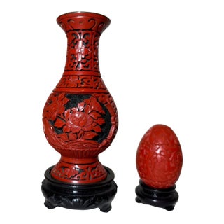 Set of 2, Vintage Handmade Chinese Carved Black Red Lacquer Cinnabar Floral Vase Urn Egg For Sale