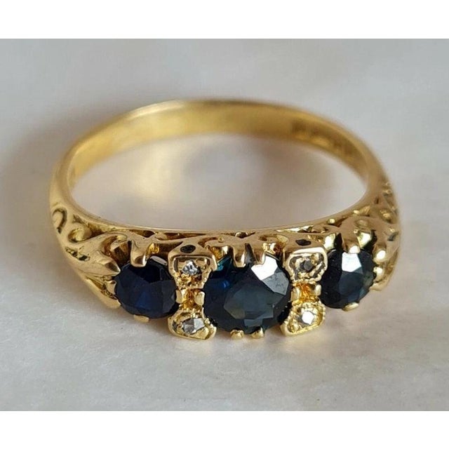 Vintage 18ct Yellow Gold Sapphire and Diamond Three-Stone Ring, 1976 For Sale - Image 3 of 10