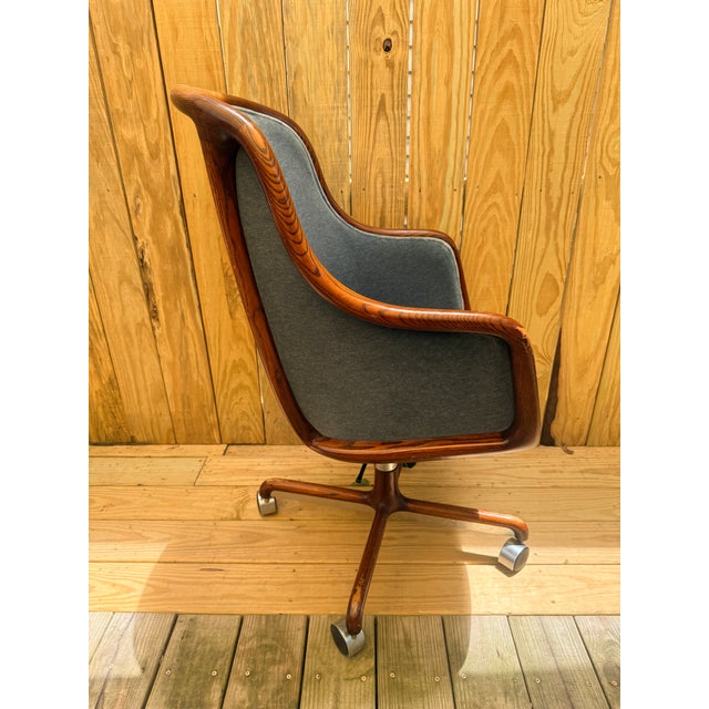 Ward Bennett for Brickel Associates High Back Executive Office Chair in Mahogany Lacquered Ash, Circa 1975 For Sale - Image 12 of 14