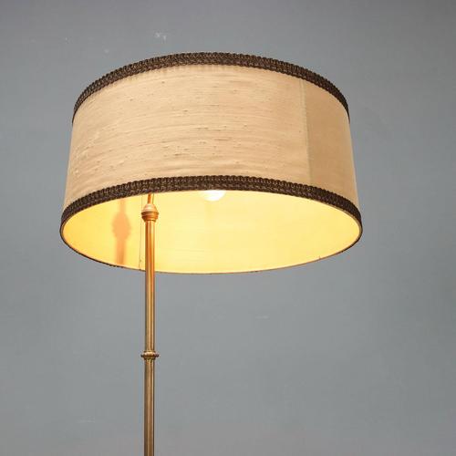 Antique Floor Lamp with Coffee Table in Bronze and Marble, Italy, 20th Century For Sale - Image 5 of 13