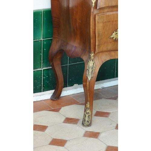 Dresden-Style Cabinet in Walnut, 1890 For Sale - Image 6 of 17