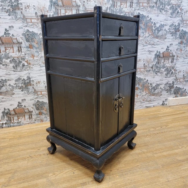 Antique Shanxi Province Elm and Black Lacquer Side Table For Sale - Image 10 of 13