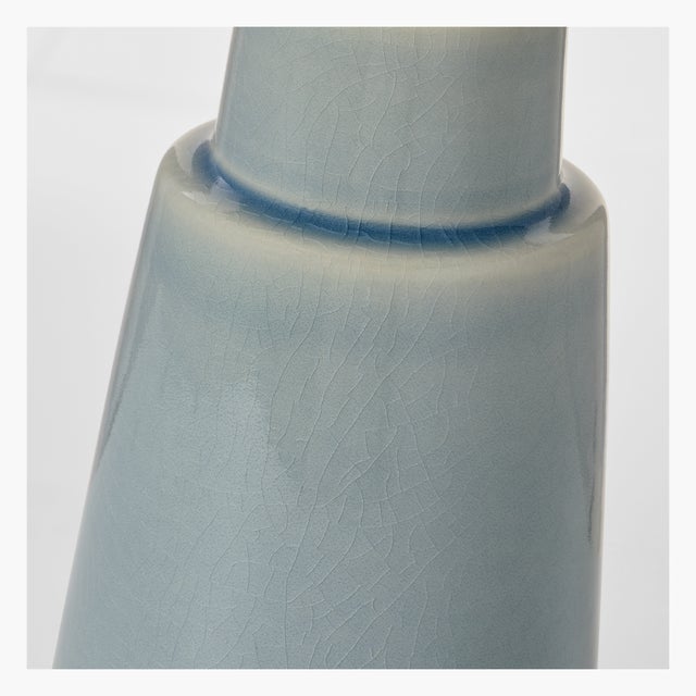 2020s Barbara Barry by Visual Comfort Studio Vessel Medium Table Lamp in Blue Anglia Crackle For Sale - Image 5 of 5