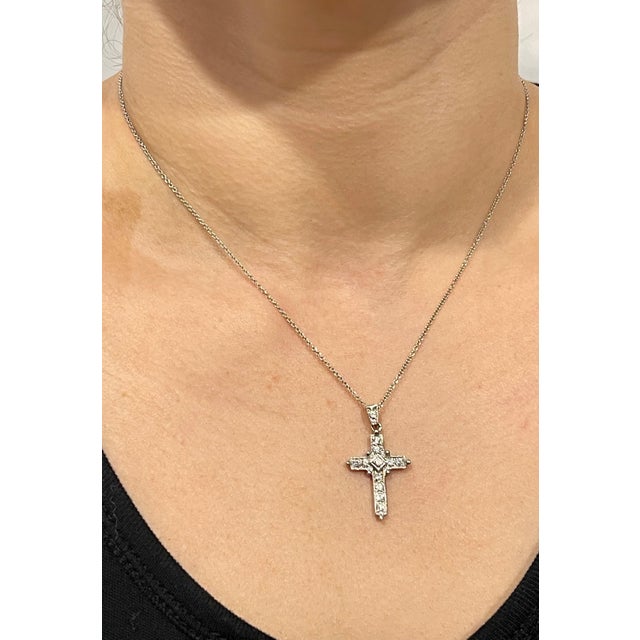 White Diamond Cross Pendant with White Gold Necklace 18 Karat White Gold For Sale In New York - Image 6 of 18