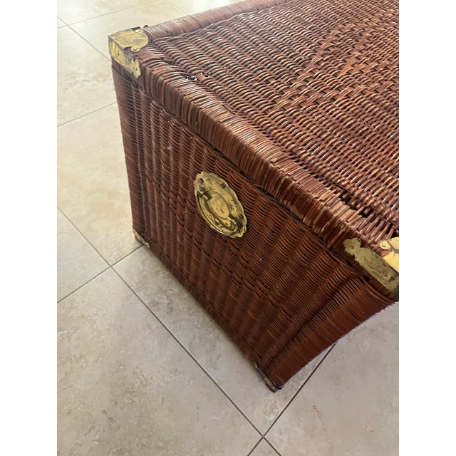 1970s Chinoiserie Handwoven Wicker and Brass Two-Door Storage Trunk 2 Door Cabinet For Sale - Image 9 of 12