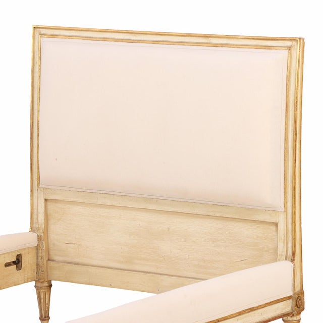 1940s A Pair of French Louis XVI Style Painted and Gilt Twin Beds, C. 1940. For Sale - Image 5 of 8