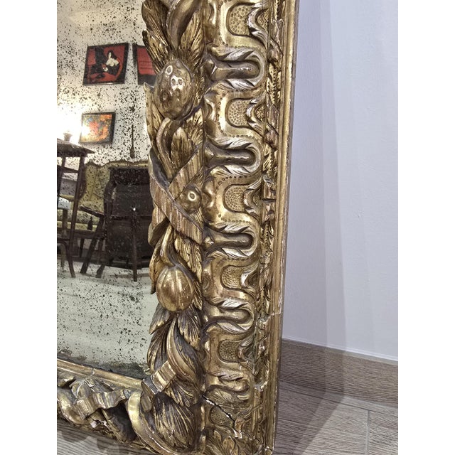 18th Century Mirror in Carved Gilt Wood Decorated with Birds, Fruit and Cherub, 1780 For Sale - Image 17 of 18