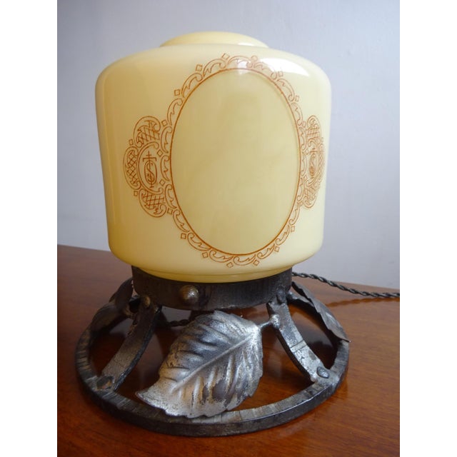 Small Beige Opaline Glass Nightlight Depicting Jesus Christ and the Virgin Mary, 1940s For Sale - Image 10 of 18