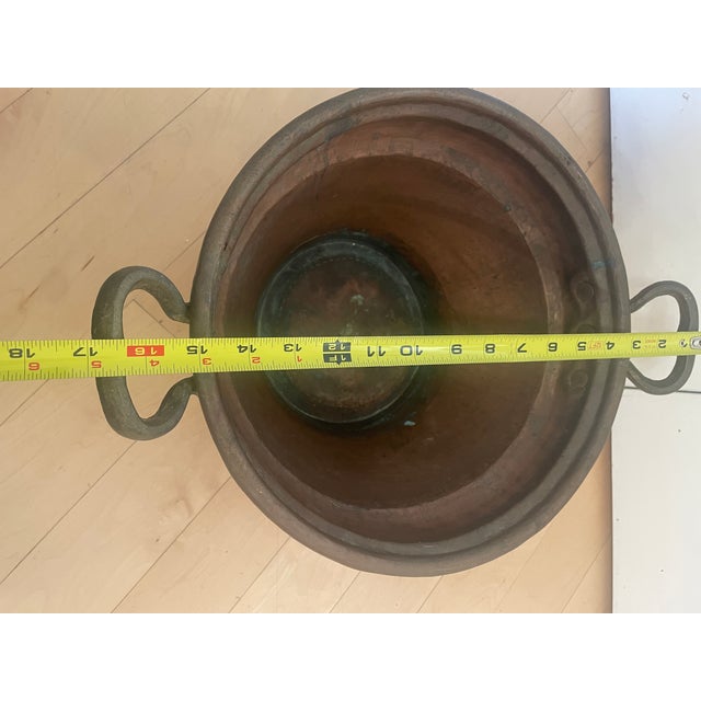 Metal Antique Primitive Copper Basin Bucket Dovetail Cramp Seam For Sale - Image 7 of 10