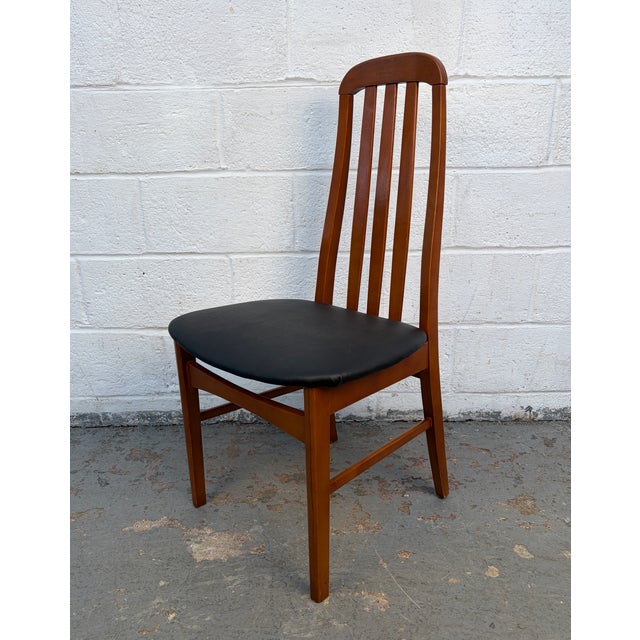 Set of Ten Mid-Century Modern Slat-Back Dining Room Chairs For Sale - Image 4 of 13