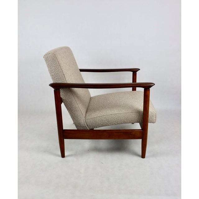 Industrial Beige Bouclé GFM-142 Chair by Edmund Homa, 1970s For Sale - Image 3 of 12