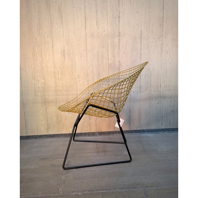 Diamond Chair by Harry Bertoia for Knoll International, 1980s, in Very Good conditions. Designed 1950 to 1959 I have...