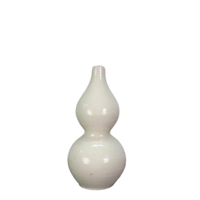 White Bottle Gourd Shape Vase For Sale In Greensboro - Image 6 of 6