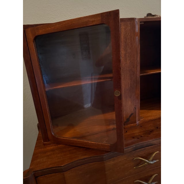 1950s 1950s Mid-Century Modern Brown-Saltman Two-Piece Walnut China Cabinet Credenza For Sale - Image 5 of 12