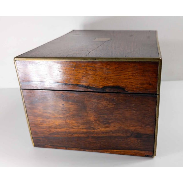 19th Century 19th Century English Rosewood Veneer Traveling Vanity Case Box For Sale - Image 5 of 18