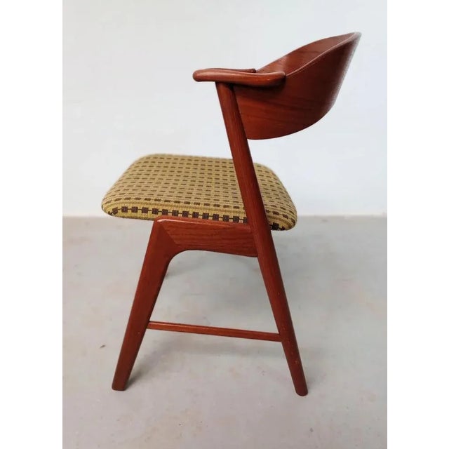 1960s Danish Restored Teak Dining Chairs with Upholstery, 1960s, Set of 6 For Sale - Image 5 of 11
