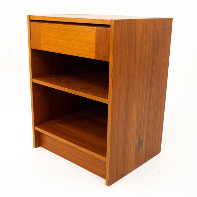 Mid Century Teak Single Drawer Nightstand Set Of 2 Chairish
