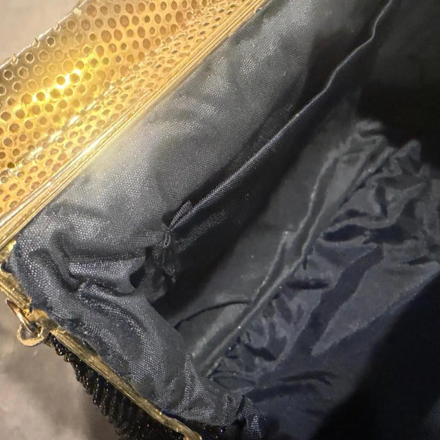 Art Deco 1940s High Quality Black Beads and Brass French Evening Bag For Sale - Image 3 of 18
