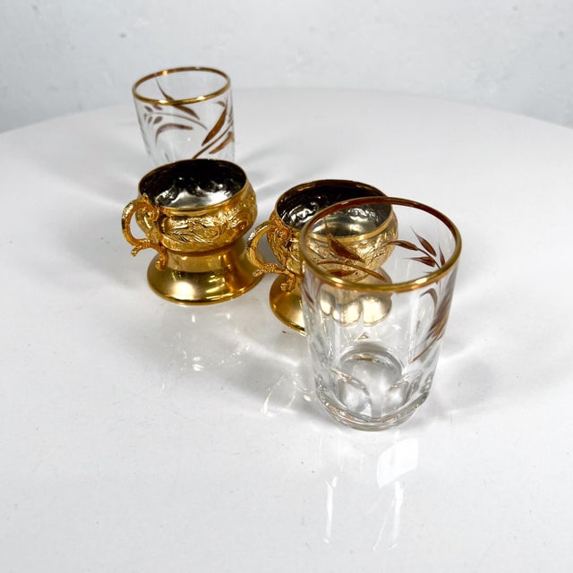 1970s Set of Two Gold Leaf Glass Demitasse Turkish Tea Mugs Arcoroc France For Sale - Image 4 of 11